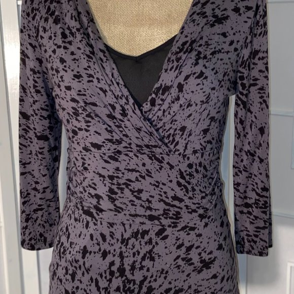 Ann Taylor Purple Cheetah 3/4 Sleeves Surplice - Picture 5 of 9